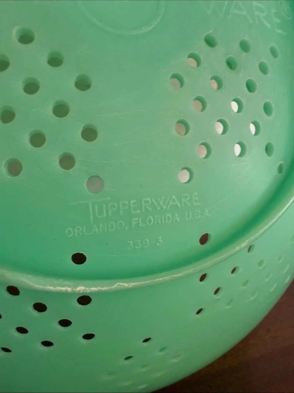 Tupperware Vintage Jadeite Mint Green Plastic Colander
